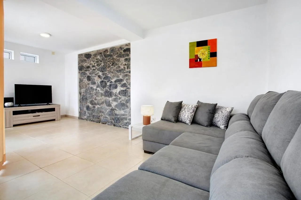 Holiday home Simao House Villa Calheta